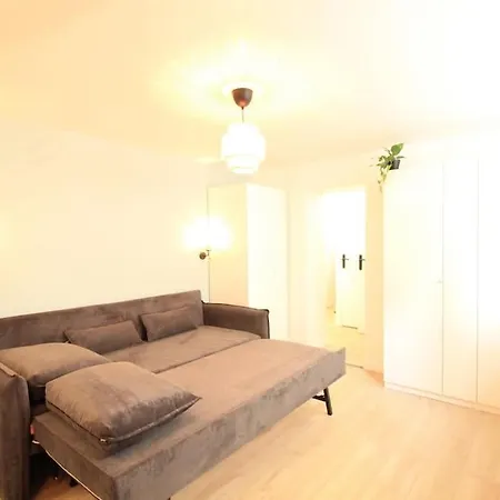 Disponible - Entier Renove - Canape Lit Emma - Rerb, 5mn Paris - 2 Pers - Parking Rue Gratuit - Equipe - 1er Etage - 3 Arcueil