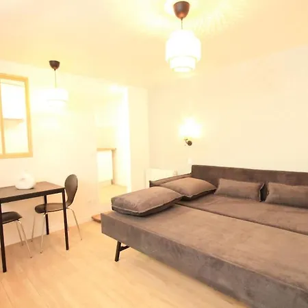 Apartment Disponible - Entier Renove - Canape Lit Emma - Rerb, 5mn Paris - 2 Pers - Parking Rue Gratuit - Equipe - 1er Etage - 3 Arcueil