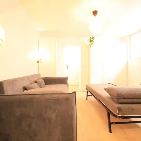 Disponible - Entier Renove - Canape Lit Emma - Rerb, 5mn Paris - 2 Pers - Parking Rue Gratuit - Equipe - 1er Etage - 3 * Arcueil