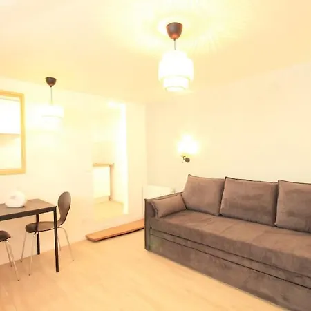 Disponible - Entier Renove - Canape Lit Emma - Rerb, 5mn Paris - 2 Pers - Parking Rue Gratuit - Equipe - 1er Etage - 3 Appartement