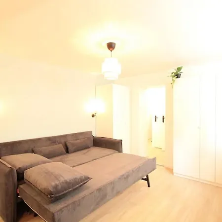 Disponible - Entier Renove - Canape Lit Emma - Rerb, 5mn Paris - 2 Pers - Parking Rue Gratuit - Equipe - 1er Etage - 3 Arcueil