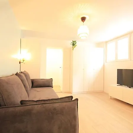 Disponible - Entier Renove - Canape Lit Emma - Rerb, 5mn Paris - 2 Pers - Parking Rue Gratuit - Equipe - 1er Etage - 3 Appartement